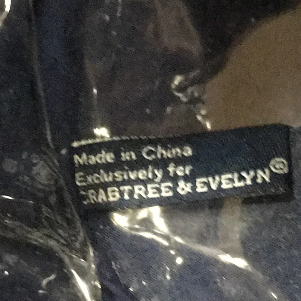 Crabtree and Evelyn make up accessories bag